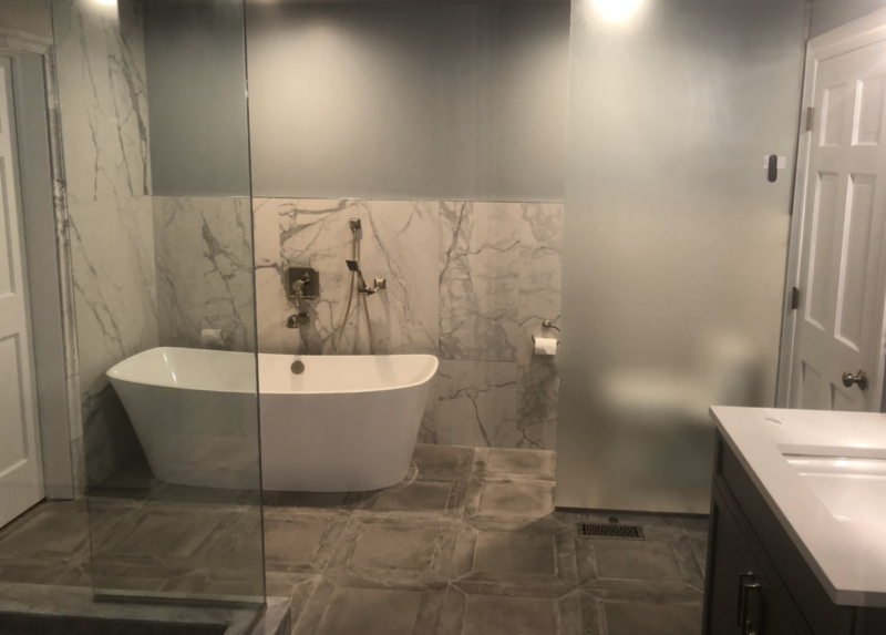 Transitional Bathroom Design with Gray Color Scheme